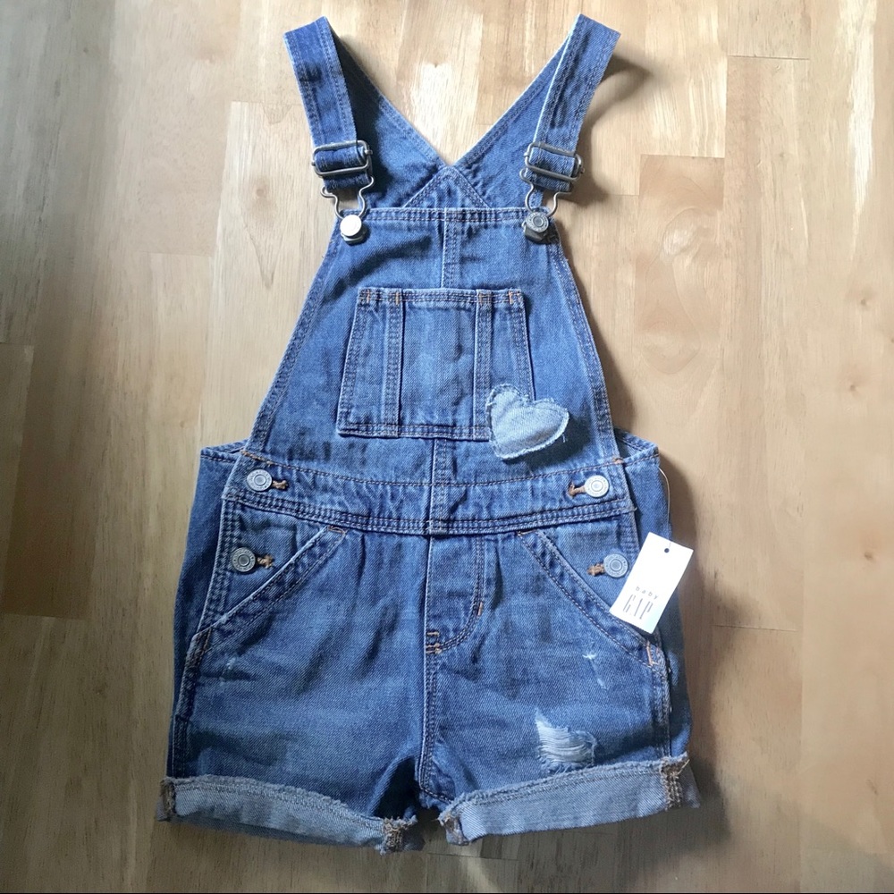 NWT Toddler GAP Heart Short Overalls Shortalls 4T